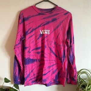 vans, men’s medium, purple and pink tie dye shirt. excellent condition.